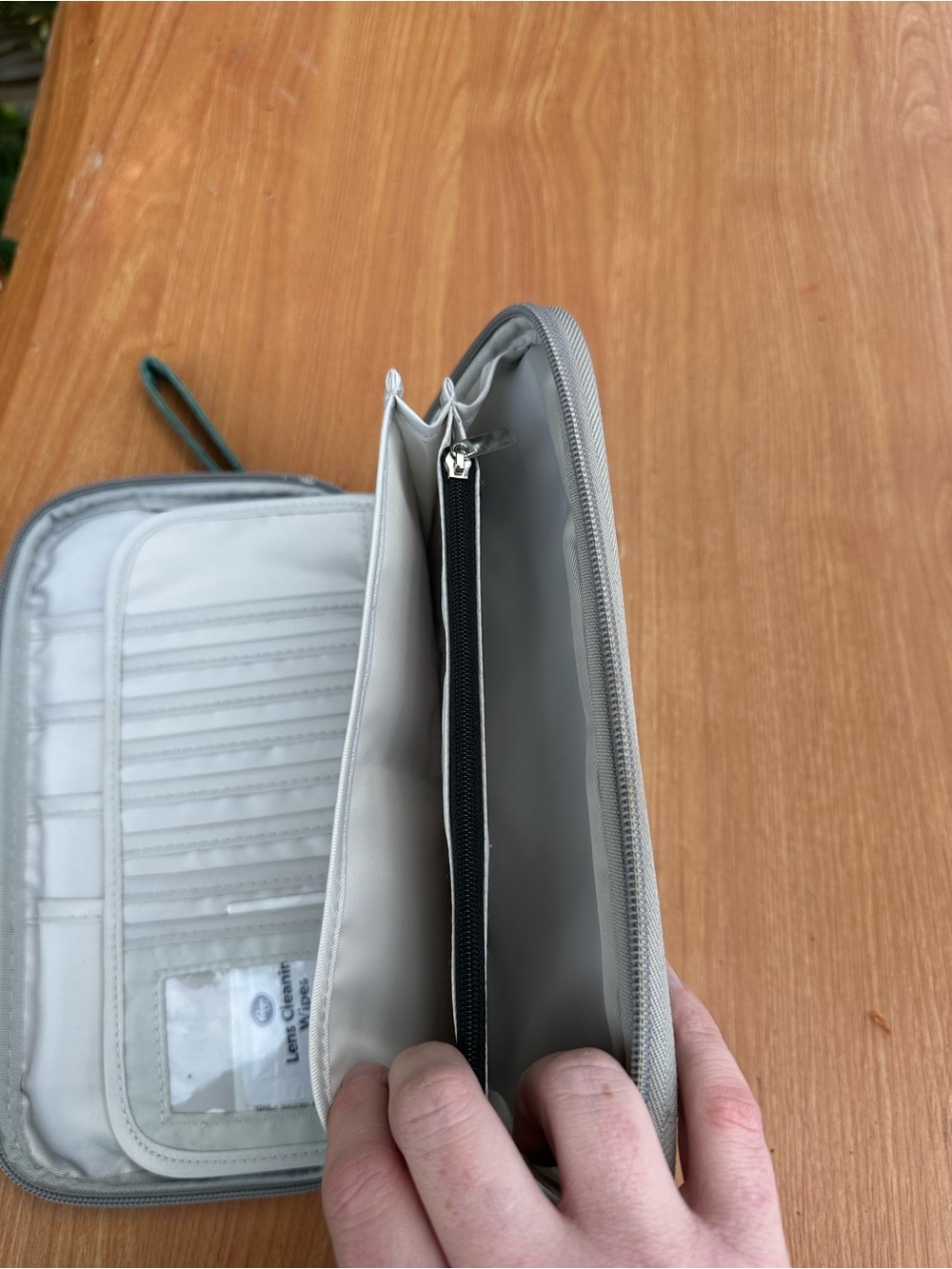 Green Tech Travel Organizer Wristlet - Picture 4 of 5